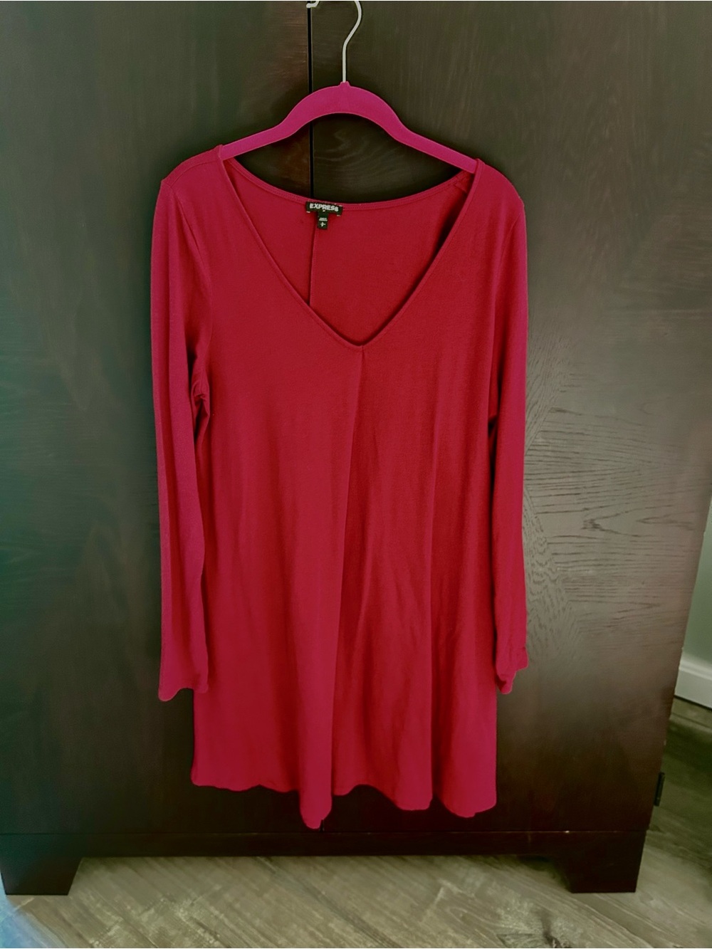 Express Women’s V-Neck Long Sleeve Tunic - Red